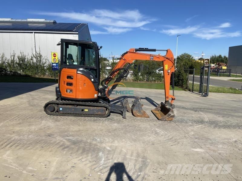 Hitachi ZX336 ホイール式油圧ショベル（パワーショベル・ユンボ・バックホー）