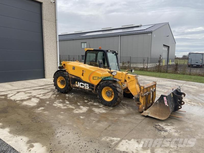 JCB 525.60 テレスコーピックハンドラー