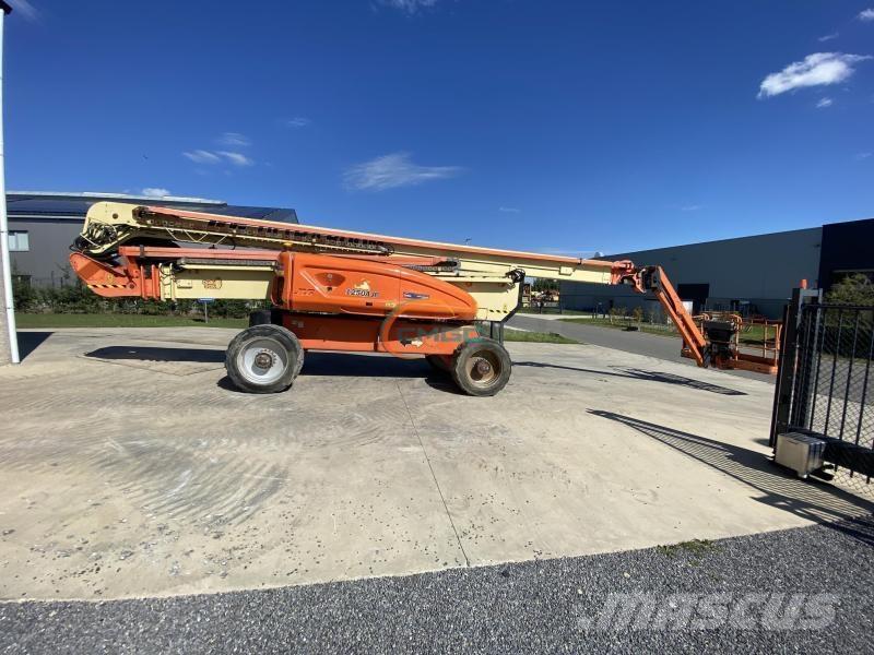 JLG 1250AJP ブームリフト　屈伸型