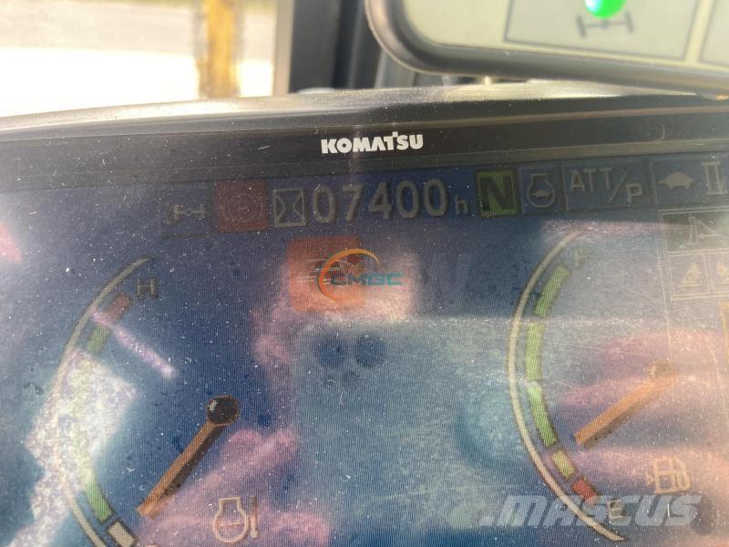 Komatsu PW98 ホイール式油圧ショベル（パワーショベル・ユンボ・バックホー）