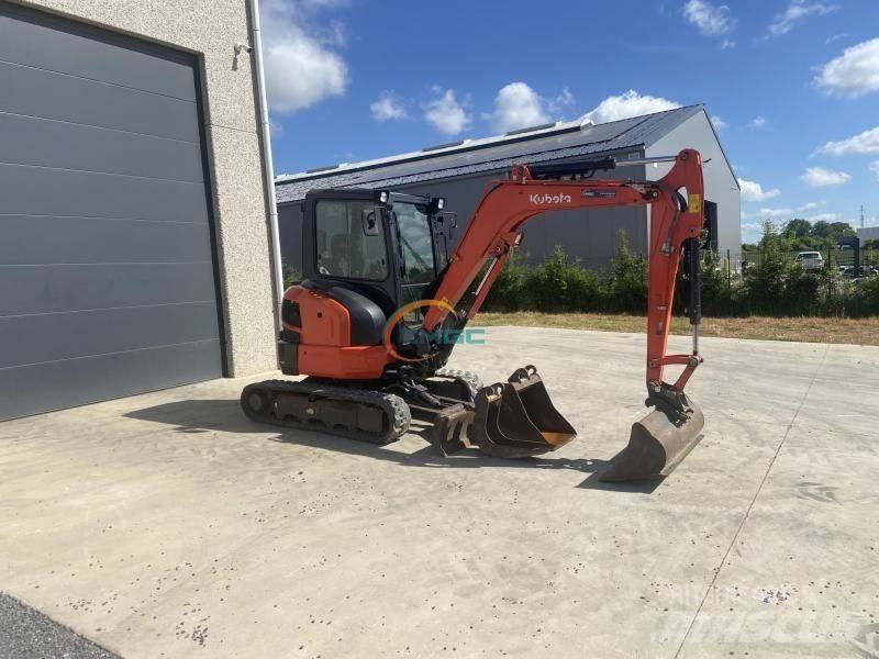 Kubota U36-4 ホイール式油圧ショベル（パワーショベル・ユンボ・バックホー）