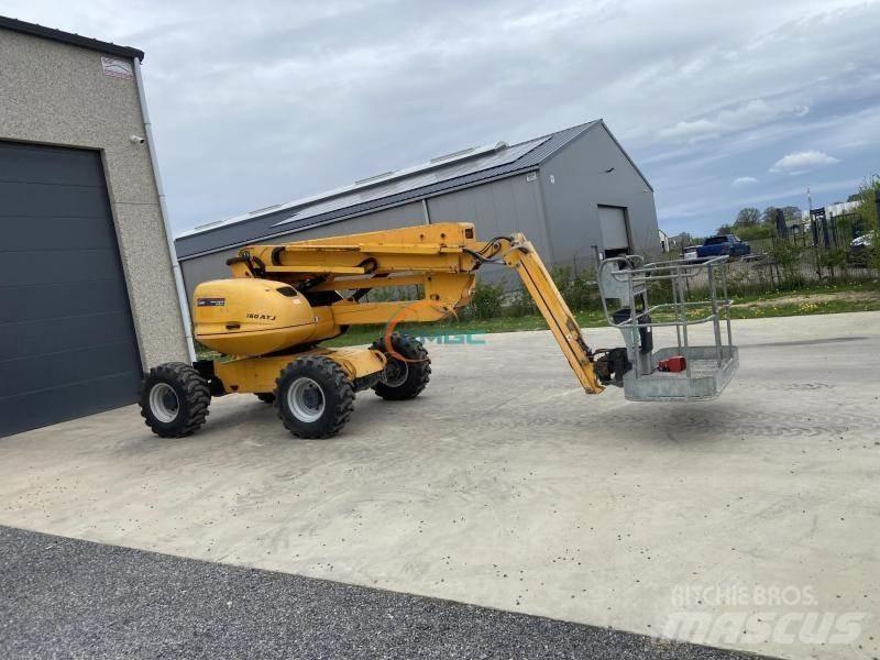 Manitou 160 ATJ ブームリフト　屈伸型