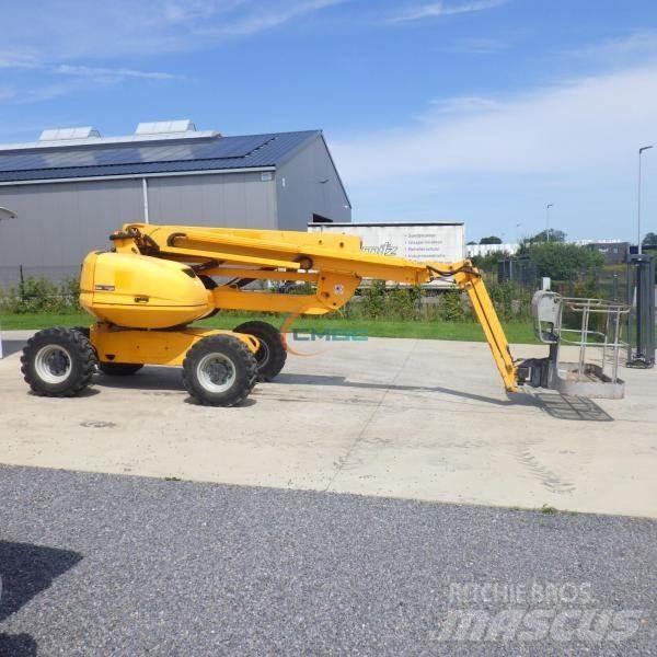 Manitou 180 ATJ ブームリフト　屈伸型