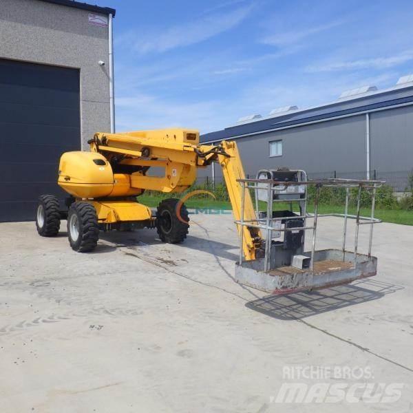 Manitou 180 ATJ ブームリフト　屈伸型