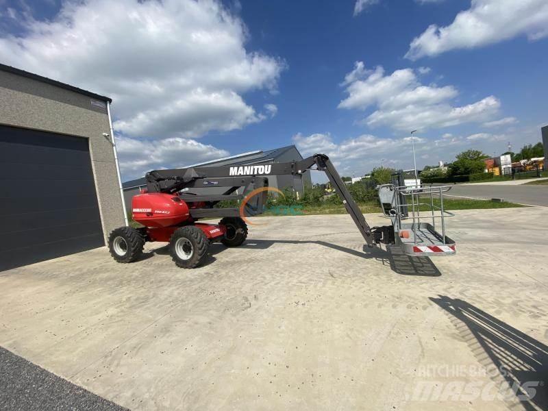 Manitou 200 ATJ ブームリフト　屈伸型