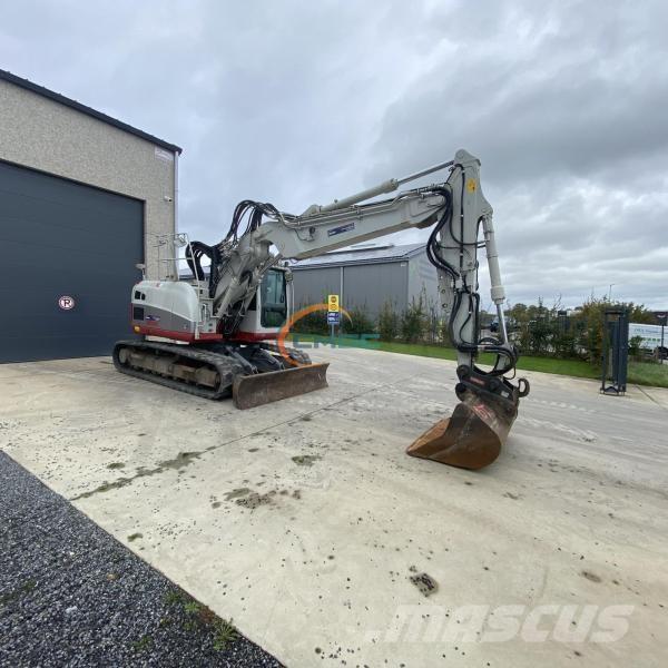 Takeuchi TB215R ホイール式油圧ショベル（パワーショベル・ユンボ・バックホー）