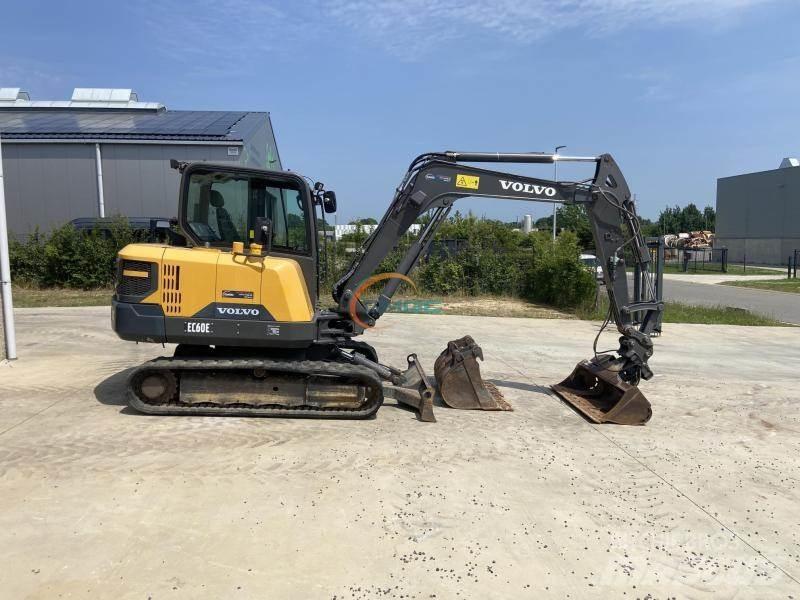 Volvo EC60E ホイール式油圧ショベル（パワーショベル・ユンボ・バックホー）