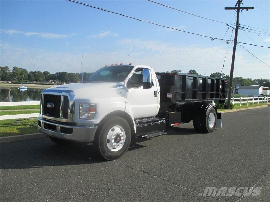 Ford F750 アームロール