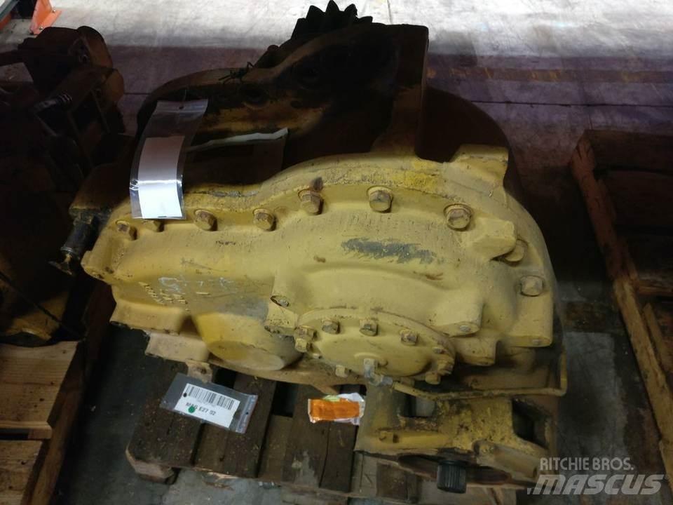 CAT 245 トランスミッション