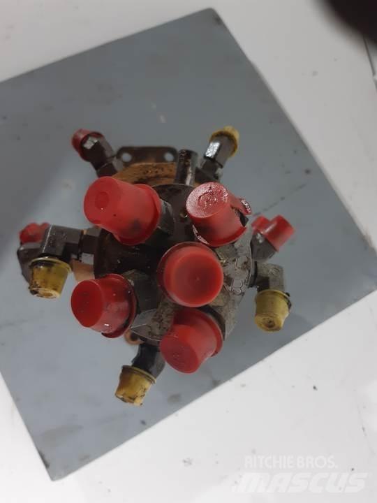 CAT 302.5 油圧機