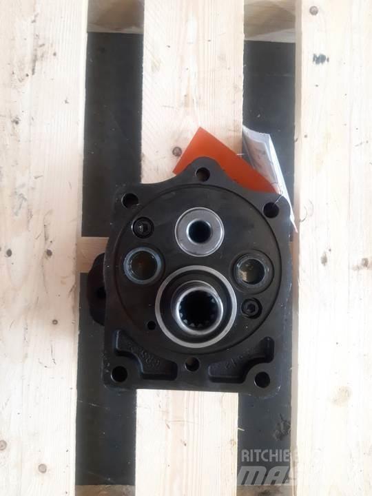 CAT 930 油圧機