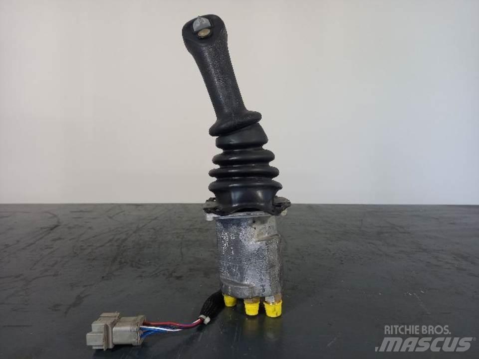 JCB 51R-1 キャビン及び内装