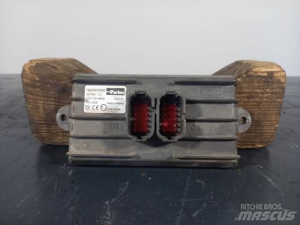 JCB 51R-1 キャビン及び内装