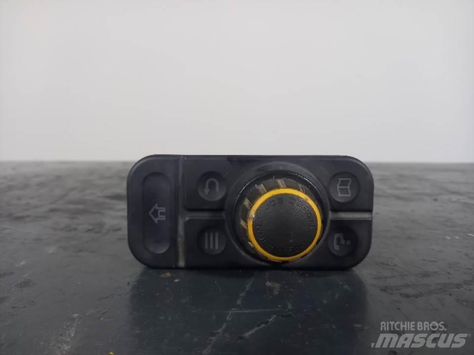 JCB 51R-1 キャビン及び内装
