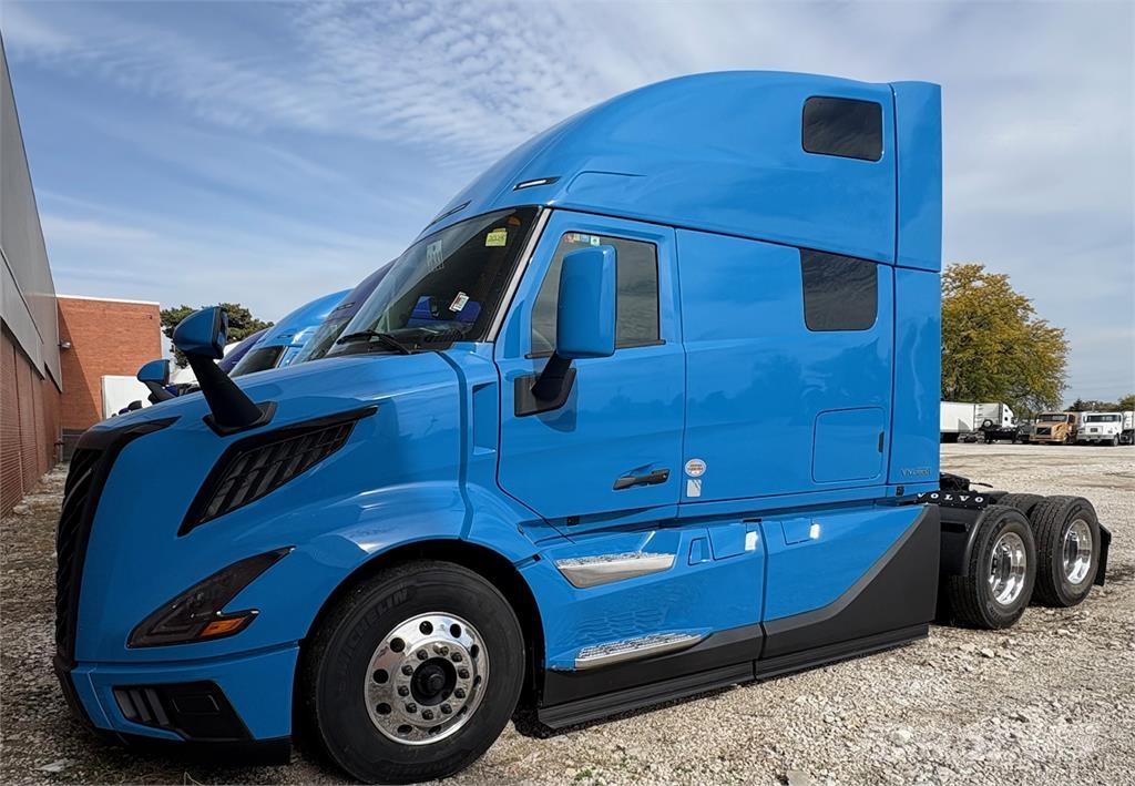 Volvo VNL その他トラック
