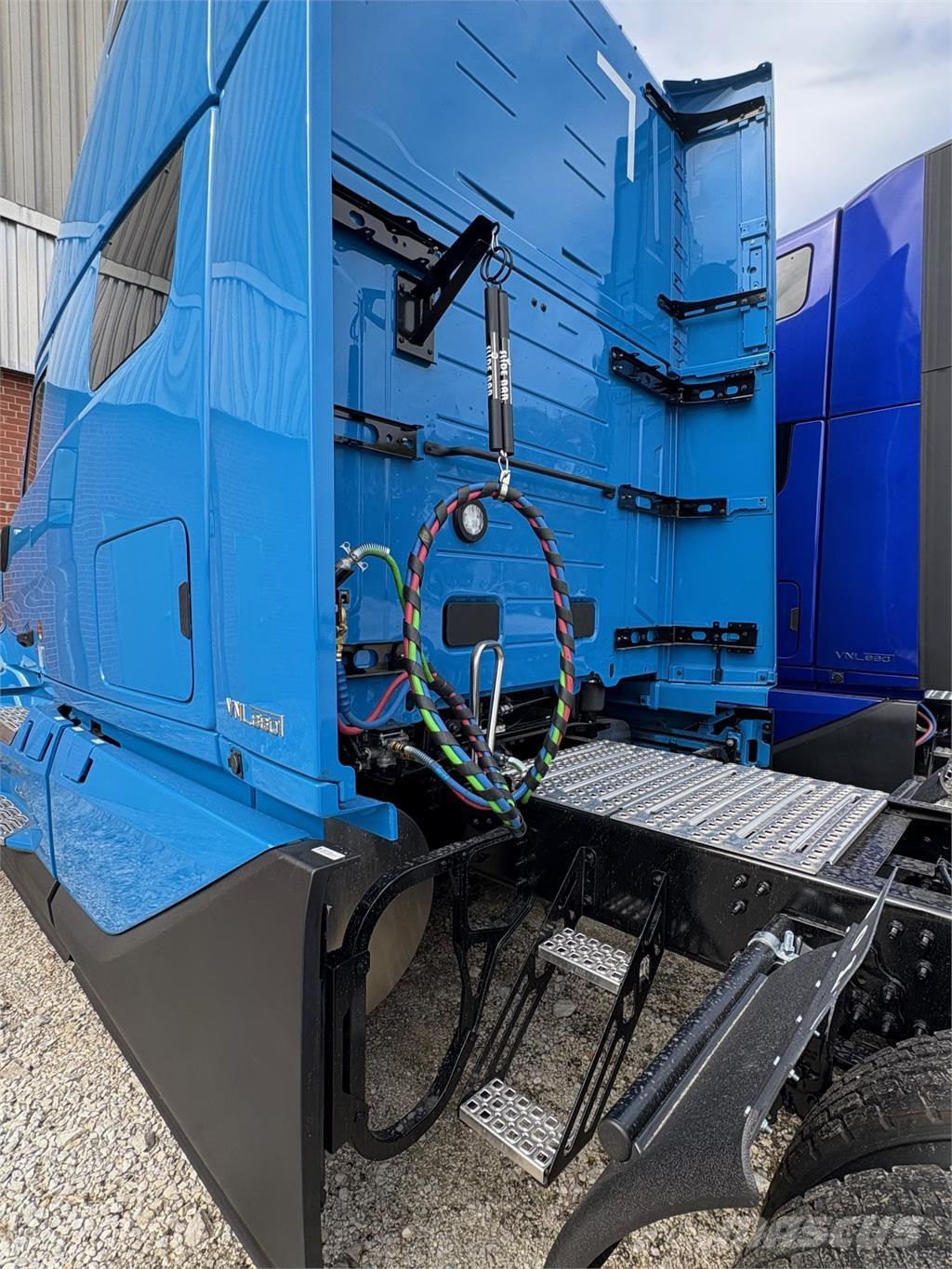 Volvo VNL その他トラック