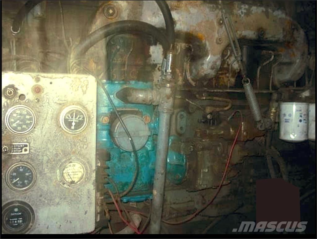 Manitowoc 2900WC クローラクレーン