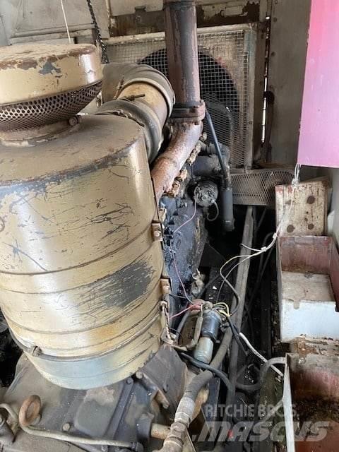 Manitowoc 3900 クローラクレーン