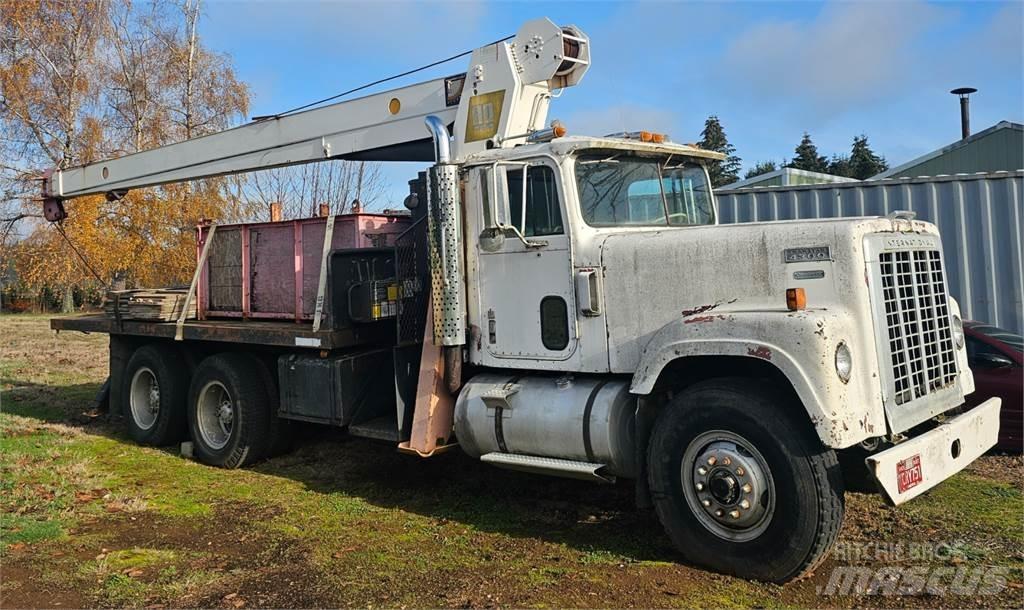  Simon-Ro 145-83 クレーントラック、ユニック車