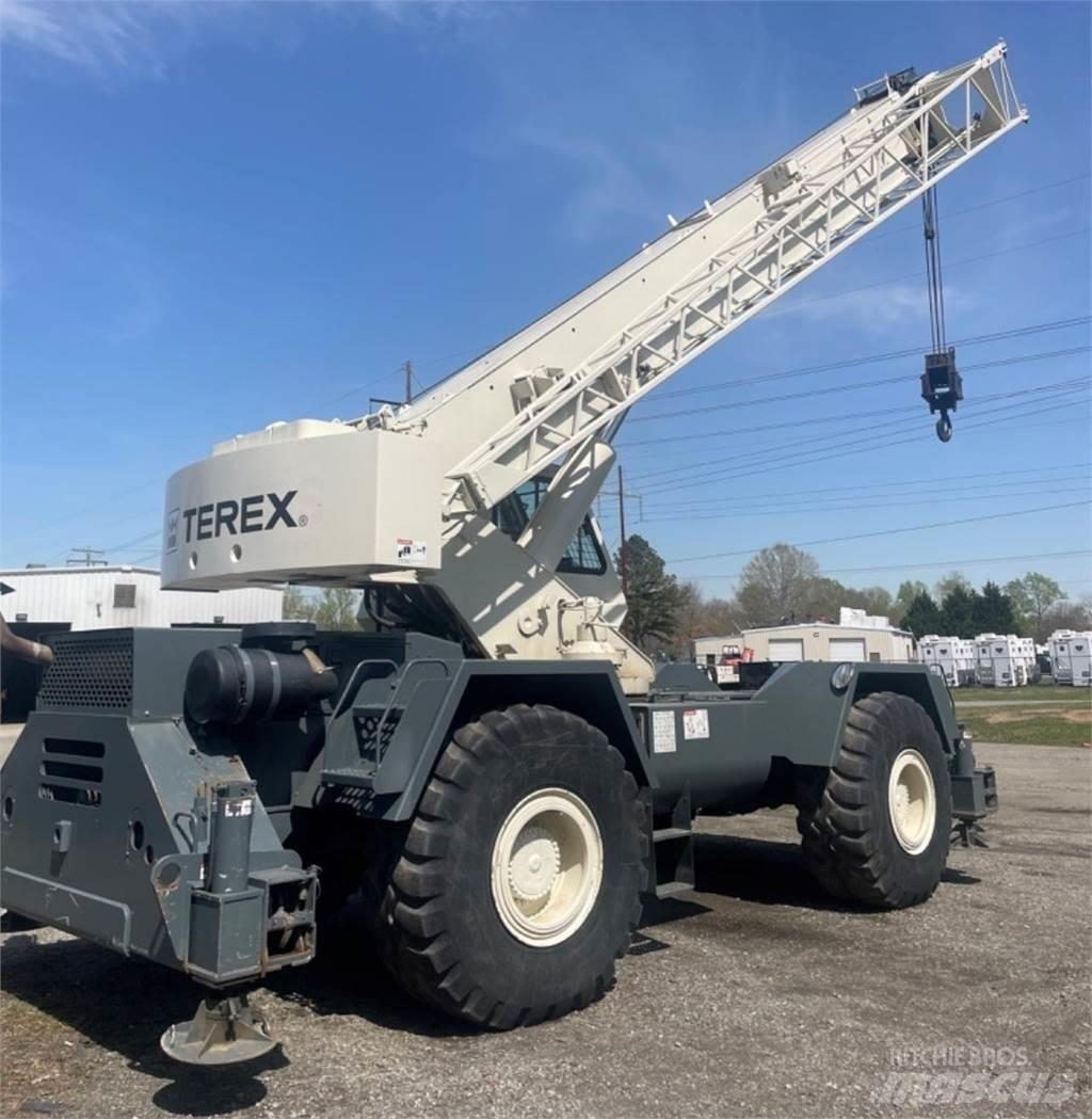 Terex RT 335 ラフテレーンクレーン