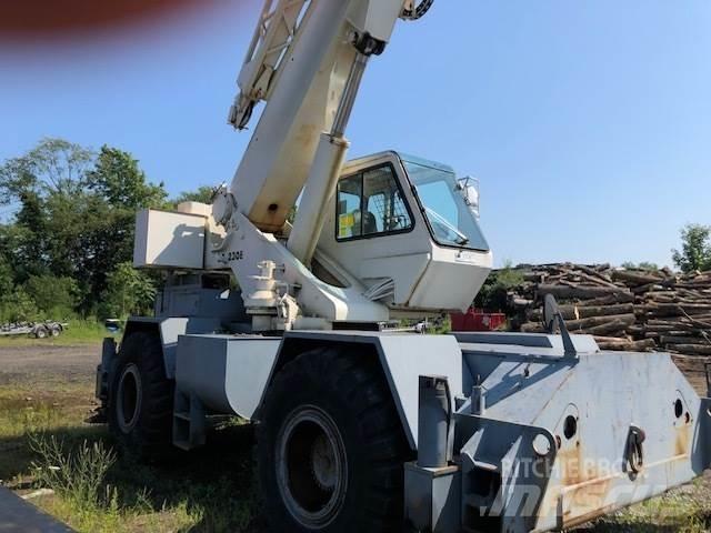 Terex RT230E ラフテレーンクレーン