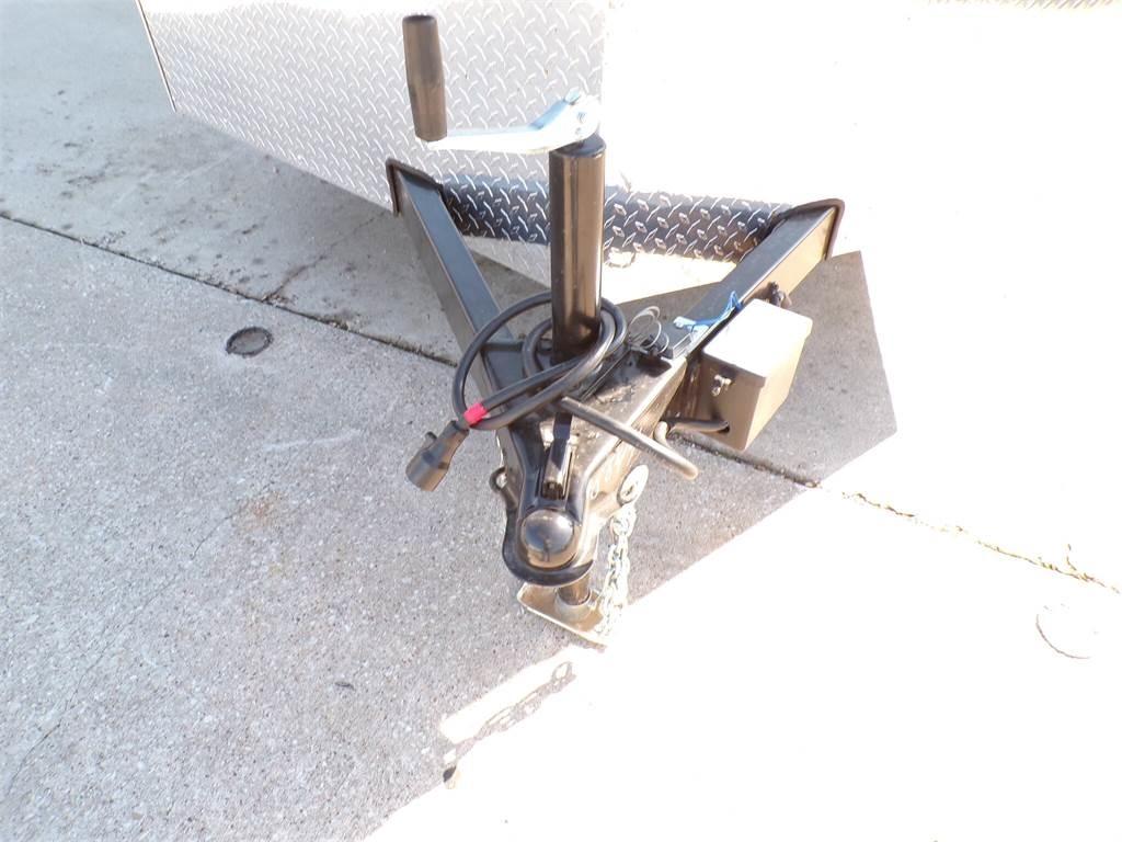  Anvil ボックスボディートレーラー