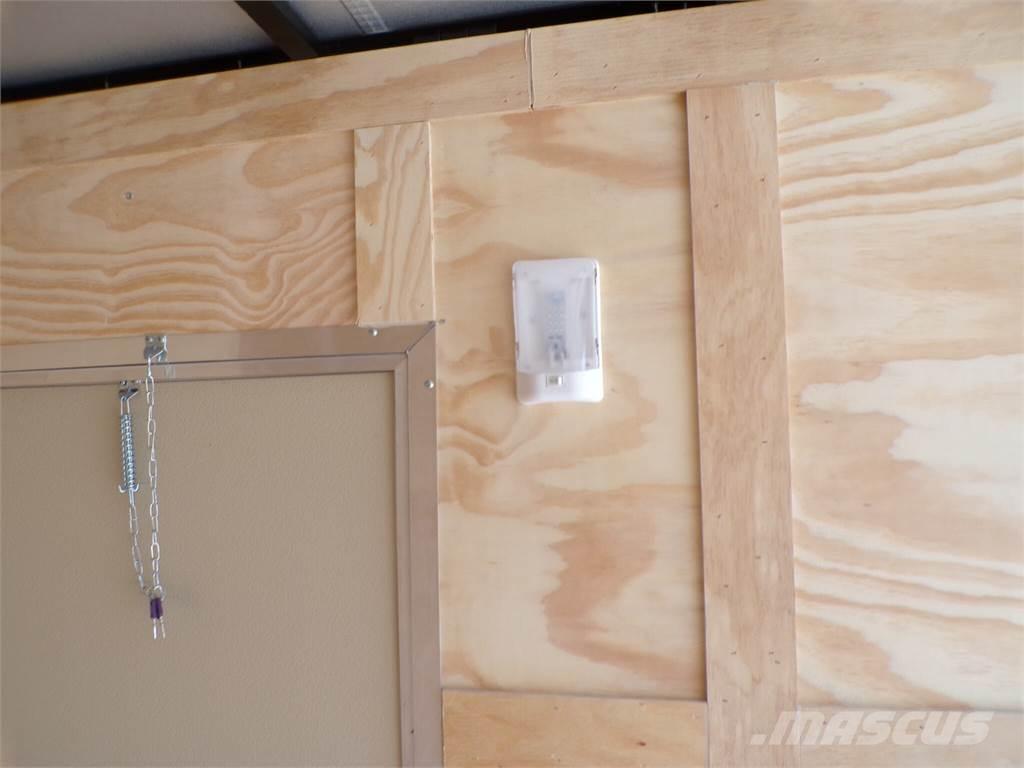  Anvil ボックスボディートレーラー