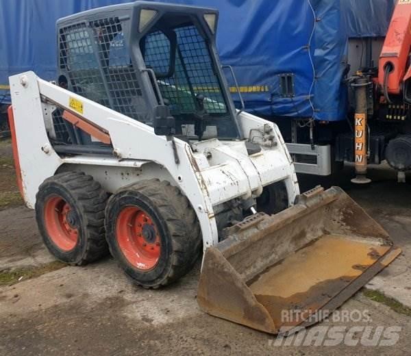 Bobcat S130 スキッドステアローダー