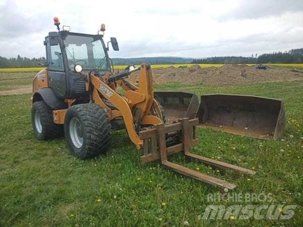 CASE 321 F ホイールローダー・タイヤショベル