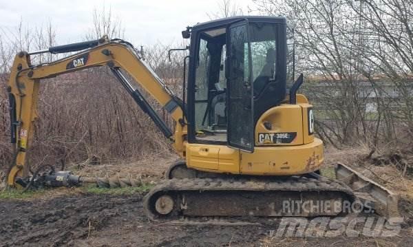 CAT 305 E2 ミニ油圧ショベル 7t以下（ミニユンボ・ミニディガー）