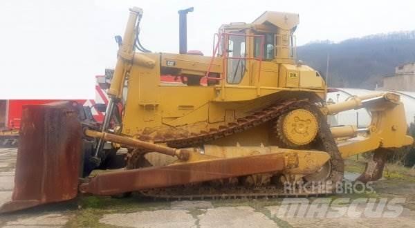 CAT D9 L ブルドーザー