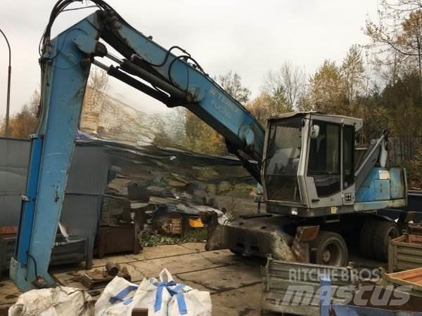 Fuchs MHL 320 廃棄物／工業産廃処理機
