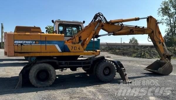 Hyundai Robex 200 W-2 ホイール式油圧ショベル（パワーショベル・ユンボ・バックホー）
