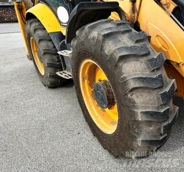 JCB 4 CX バックホーローダー