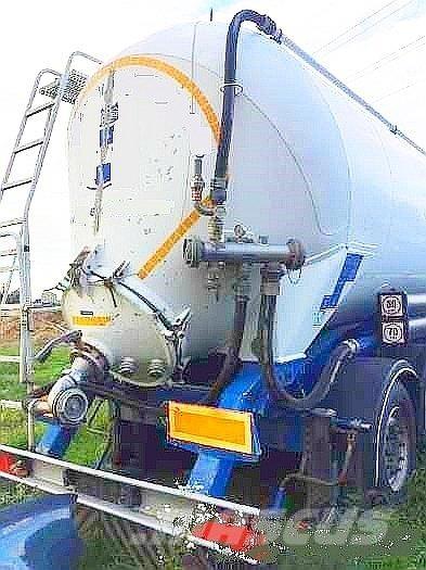  _JINÉ (CZ) ZVVZ NSG 42 タンカートラック