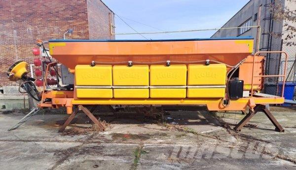  Kobit S-26 砂と塩撒き専用車