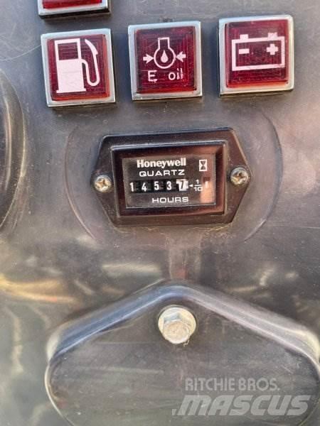 Kubota K008-3 ミニ油圧ショベル 7t以下（ミニユンボ・ミニディガー）