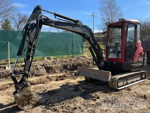 Kubota KX 101-3 ミニ油圧ショベル 7t以下（ミニユンボ・ミニディガー）