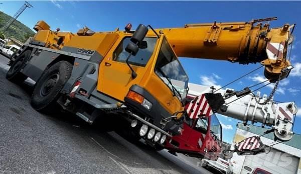 Liebherr LTM 1030.2 クレーントラック、ユニック車