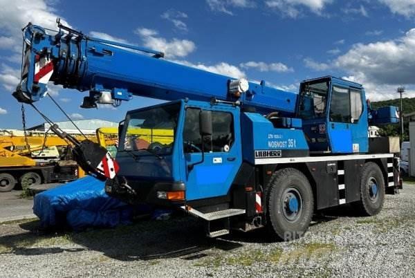 Liebherr LTM 1030.2 クレーントラック、ユニック車