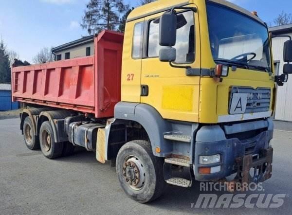 MAN TGA 33.413 FDAK ダンプ