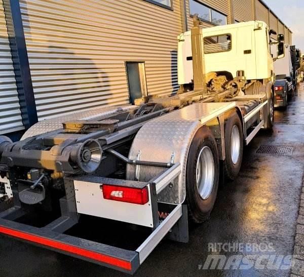 Scania P 360 アームロール