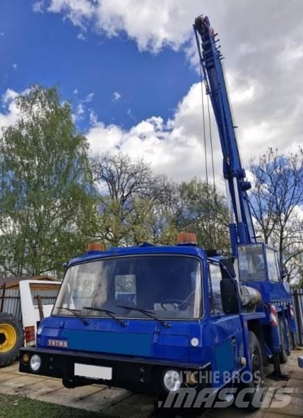 Tatra T815 +(ČKD) AD 28 クレーントラック、ユニック車
