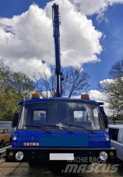 Tatra T815 +(ČKD) AD 28 クレーントラック、ユニック車