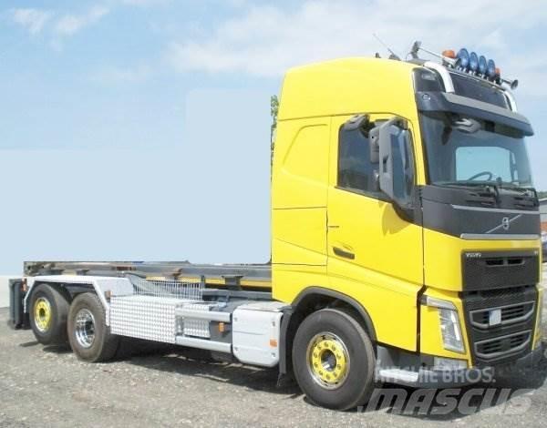 Volvo 500 +Combi-Lift アームロール