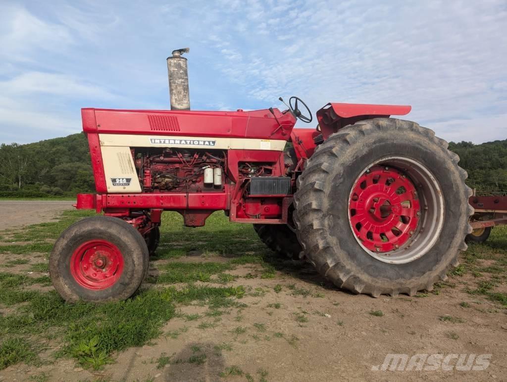 International 966 トラクター
