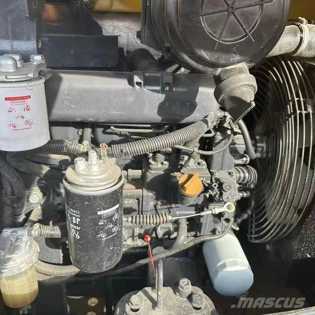 Komatsu PC 56-7 大型油圧ショベル12t以上（パワーショベル・ユンボ）