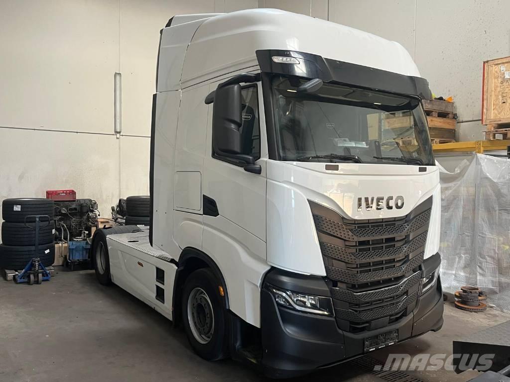 Iveco S-Way AS 440 中古トラクターヘッド | トレーラーヘッド