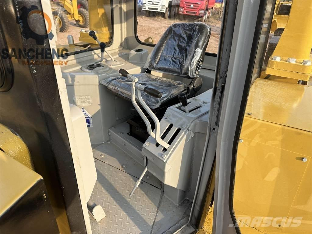 CAT D 7 R ブルドーザー