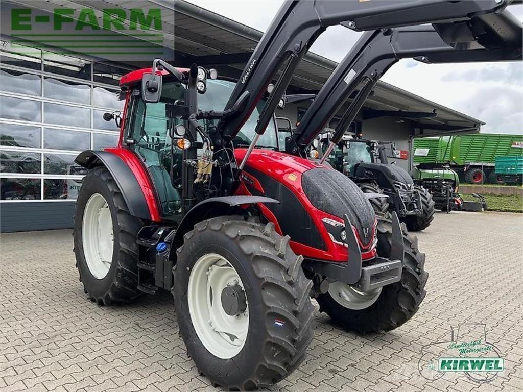 Valtra a 105 トラクター